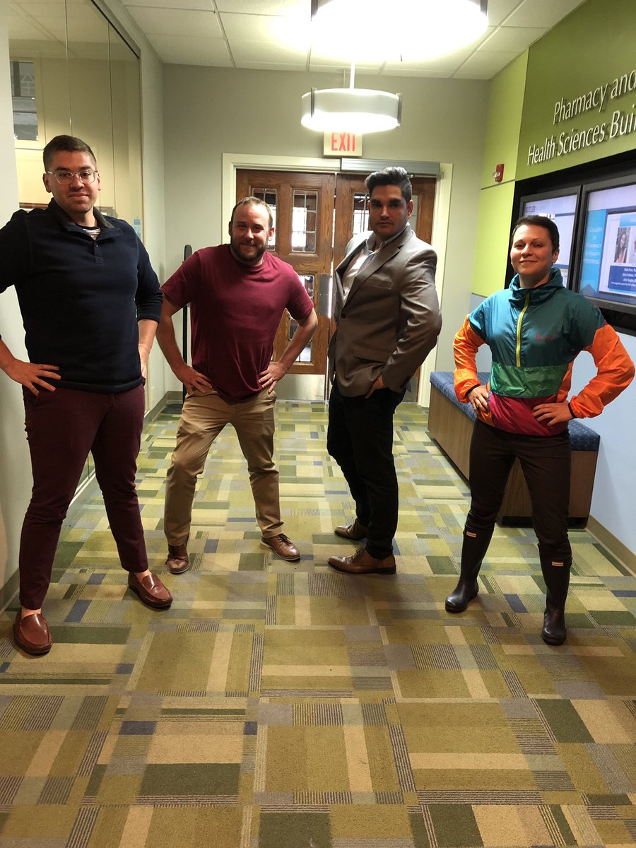 LisaAnnFarley's tweet photo. We are going to change the world! #GreenDottraining #superpose #healthyrelationships @butleru https://t.co/pb0gwbflnh