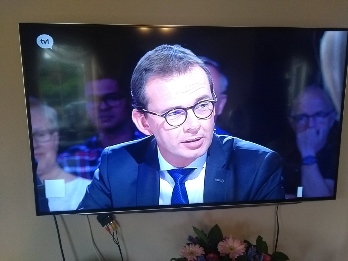 LindeVenken's tweet photo. Momenteel op @TVLbe het voorzittersdebat met chief @wbeke. #kijktip #limburgkiest #vk2019 #dewegvooruit https://t.co/9mYth4vYOr