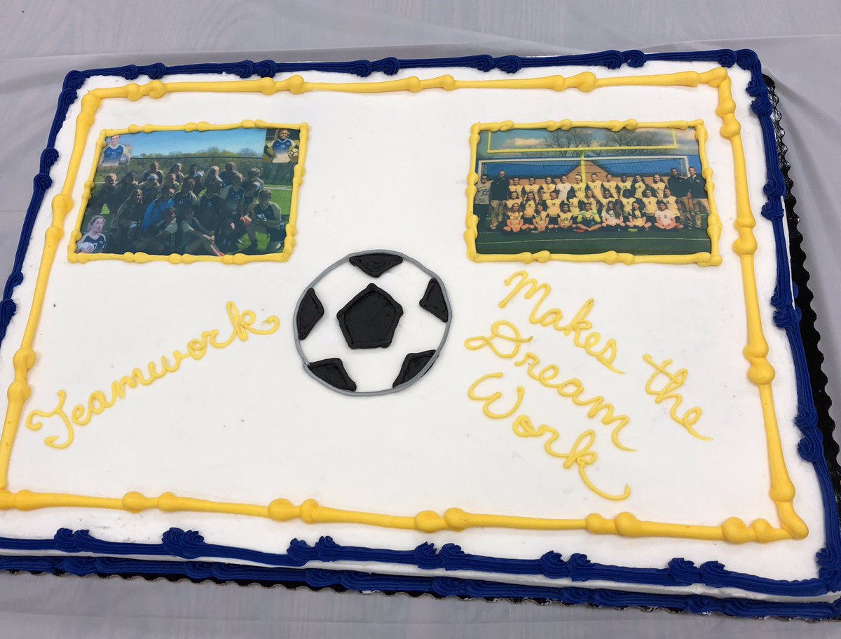 Monday night we celebrated our season with players, coaches, and parents at the banquet. JV finished the season 14-2-1 and Varsity finished 16-4. An amazing way to finish off the season!