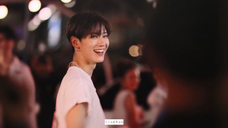 jae hyun on the floor tweet media