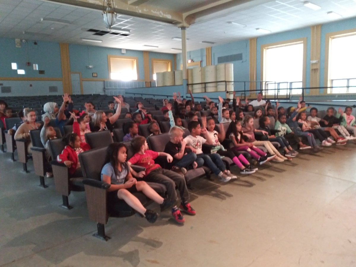 The Slater Drama Club performed for our Cunningham 1st graders.  It was so special.