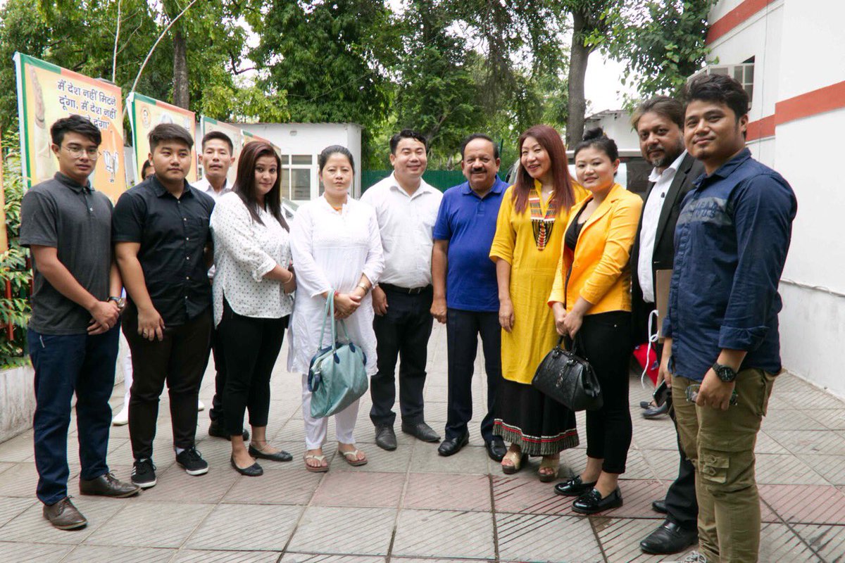 lindanewmai's tweet photo. This afternoon at Delhi Pradesh BJP office with Hon’ble BJP Pre and MP @ManojTiwariMP ji, Union Minister @drharshvardhan ji and Office Incharge Girishji along with BJP for Northeast team... 14, Pandit Pant @BJP4Delhi @BJP4India Marg, New Delhi.
#NorthEastForModi
#ModiAaRahaHai https://t.co/nC1mMOyzjo