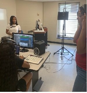 tnstatemusic's tweet photo. Hip Hop class recording some vox https://t.co/i2W79CJGLT