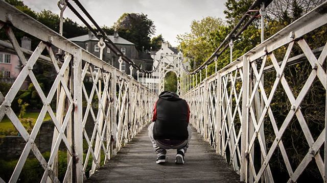MURTARF's tweet photo. Crouching Alex, Shakey bridge.
•
•
•
•
#photography #photooftheday #streetphotography #landscapephotography #portraitphotography #architecturephotography #nightphotography #365 #pmgridchallenge #pmwintergridchallenge https://t.co/PWGykBvgfD https://t.co/izbBSbG9jd