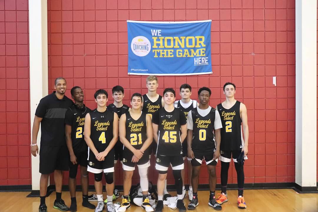 richardtstack's tweet photo. @Unity_HoopsNJ heads to @GymRatCHALLENGE fresh off a 4-0 weekend @gsbballnj . Look for this 15u team to turn some heads. #wecomin https://t.co/XDKfqjqKKF