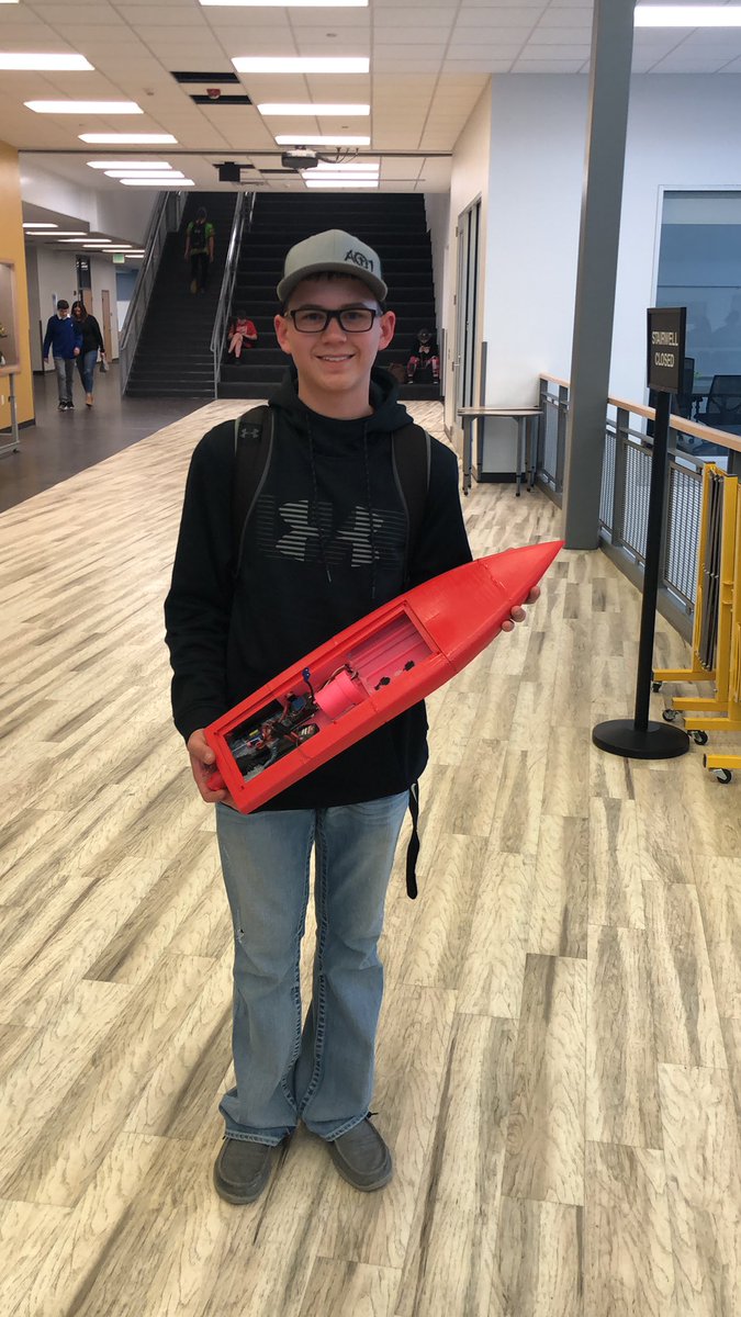 Passion project and hard work! Remote control boat by Austin Kraft. His vision, 3D printing and patience. Excellent work! Think you have a project? Join #SaberCybers, #Learnbps