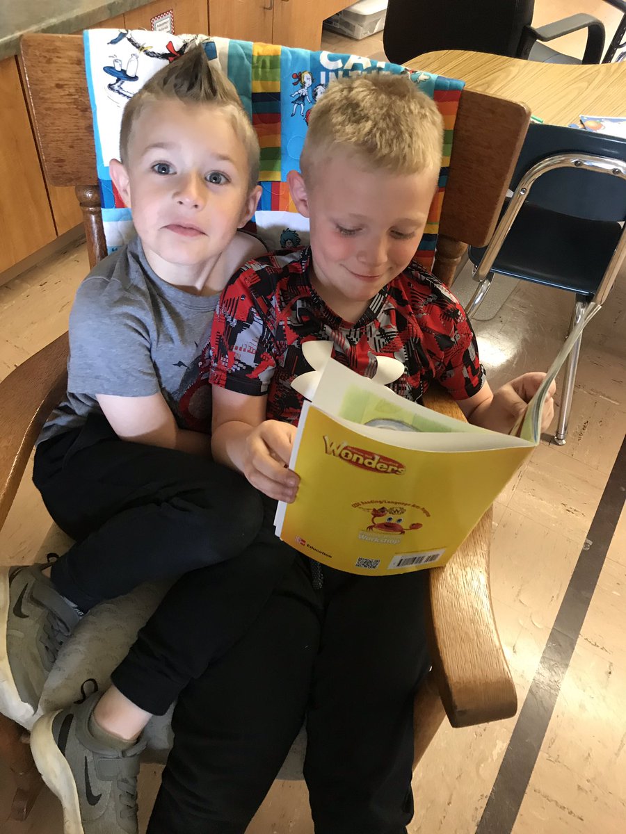 GruenznerMrs's tweet photo. Read with a buddy today! https://t.co/zTZQggSmo0
