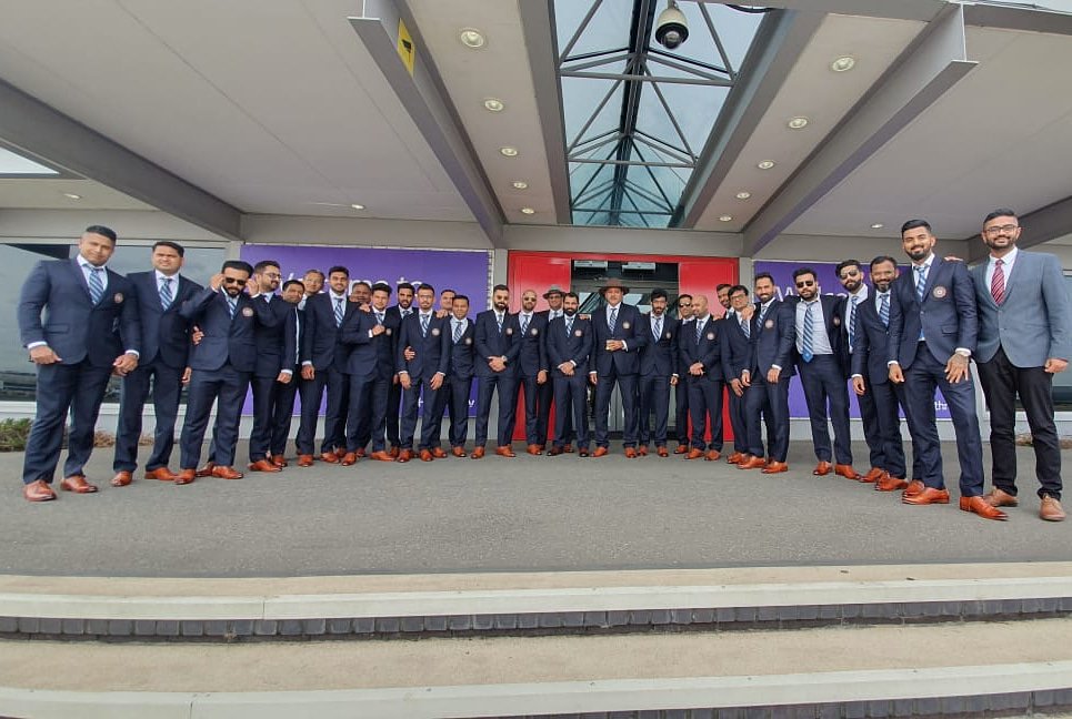 AjilGeorge7's tweet photo. Best of luck #TeamIndia #WorldCup2019 #RohitSharma 💙💙 https://t.co/lcRa8ki4q4