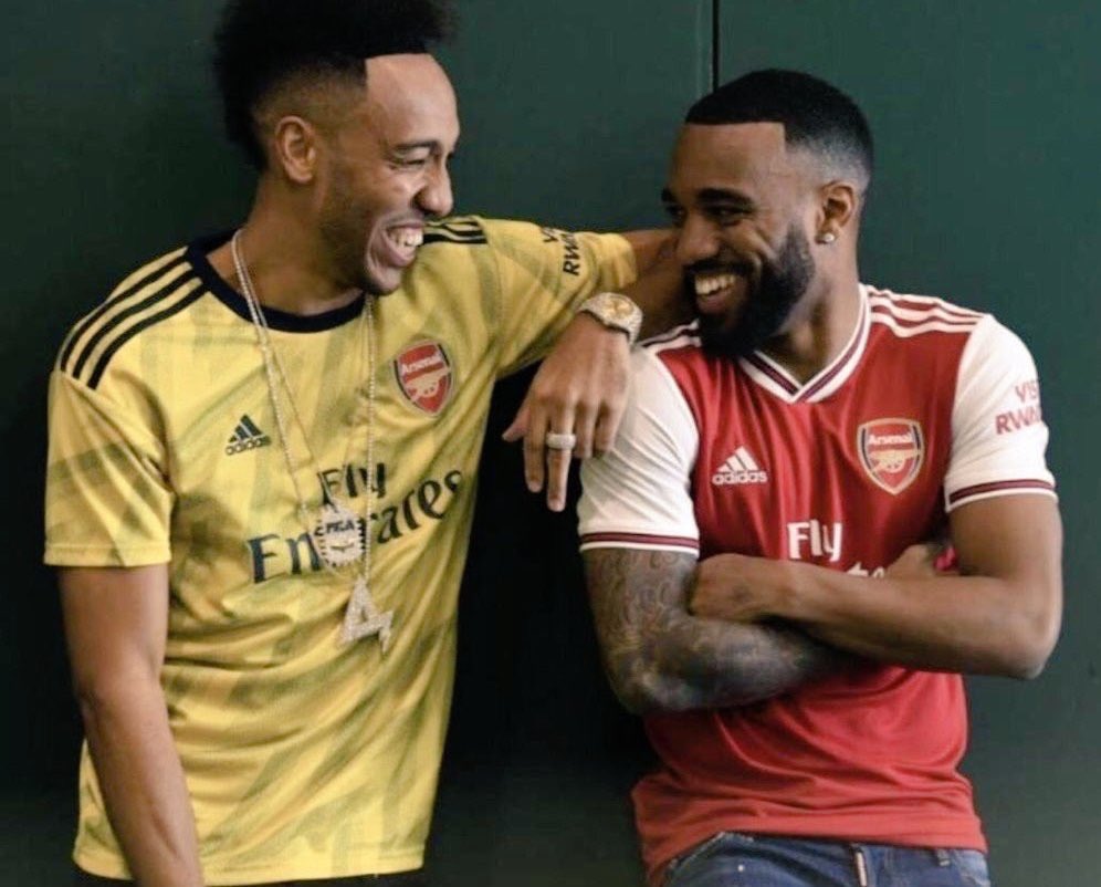 [Image: D7MPa6lX4AAvf_W.jpg]