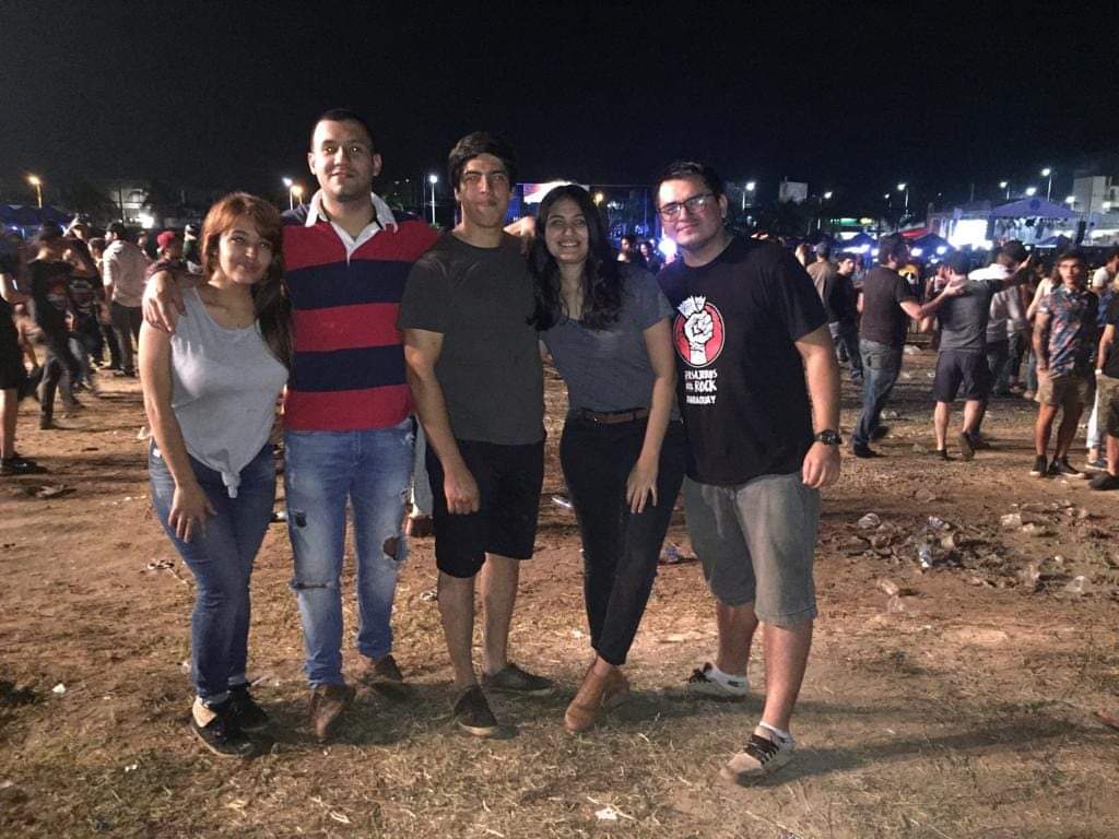 severpaez04's tweet photo. @CosquinRockPy Festejar para sobrevir 🙌🏻🍺🍻
#AguanteTodo
#CRPY18 🔙
#CRPY19 🔜 https://t.co/FDIjBCBL97