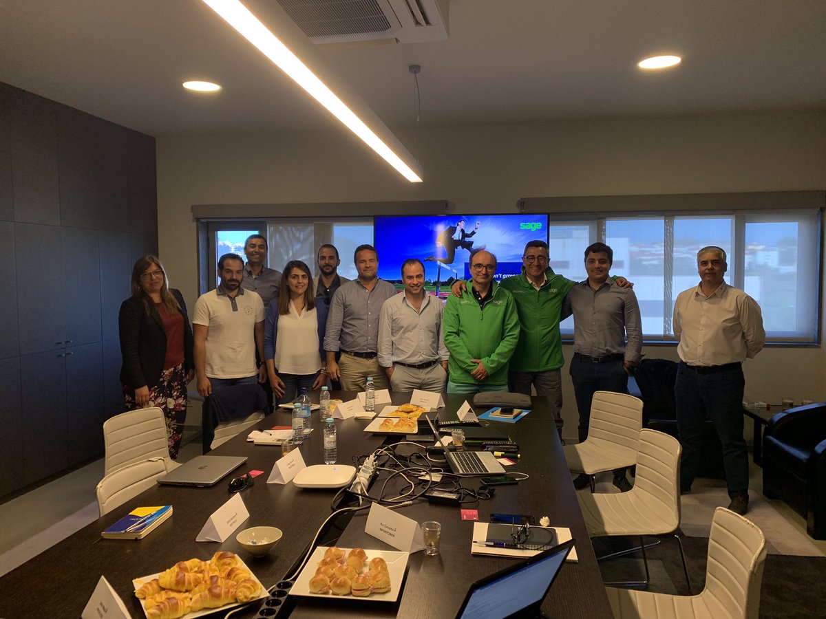 Josepmraventos's tweet photo. Great meeting this afternoon with Business partners in Porto @sageportugal sharing strategy, initiatives, opportunities to grow and how to make more business. Thank you all for being with us and for your commitment!!! @SageSpain https://t.co/ZkVjWekRN3
