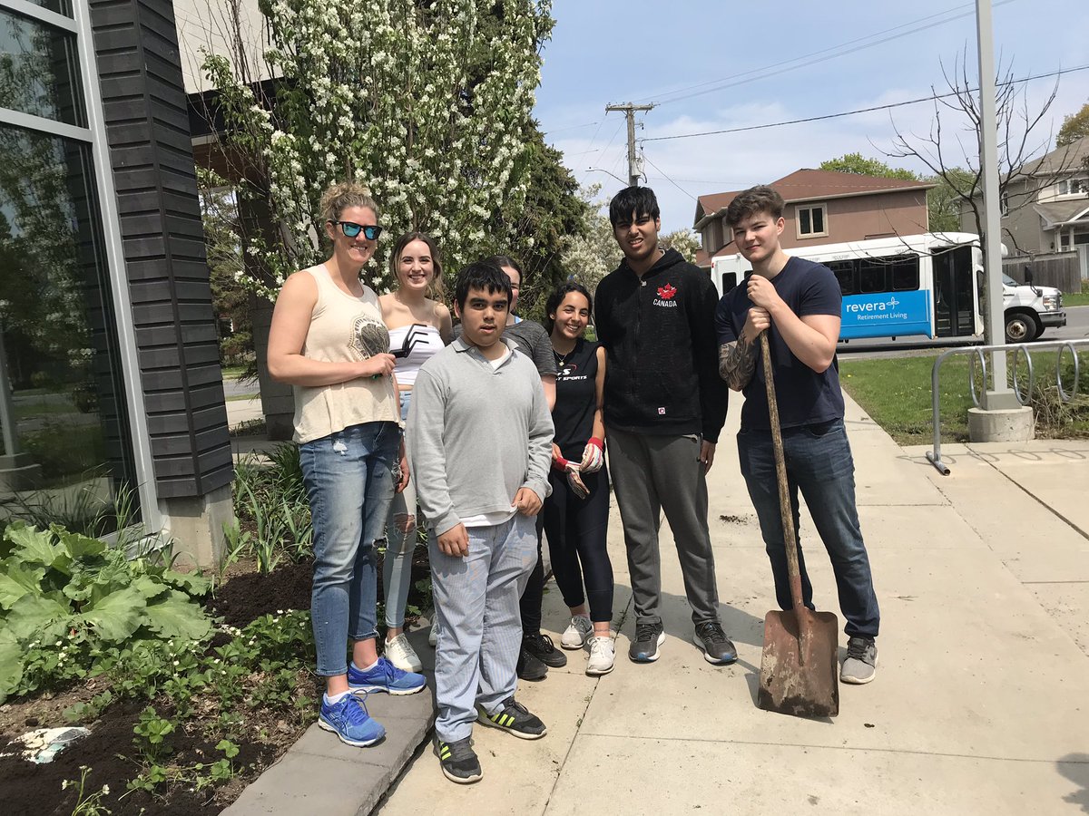 Rebecca Chambers tweet media