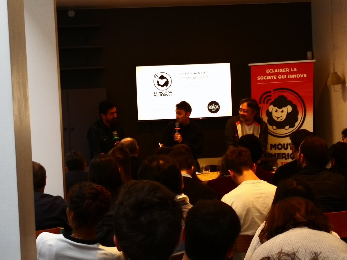 laVeilleTechno's tweet photo. RT @ChanPerco . @tariqkrim : "Il faut casser le mythe qu'Internet est une utopie, il est d'abord un produit de la contre-culture.
Il y avait déjà une vision individualiste quand l'Europe construisant Linux, les États-Unis construisirent Yahoo."
#moutonNum https://t.co/t13Q5BIhh7