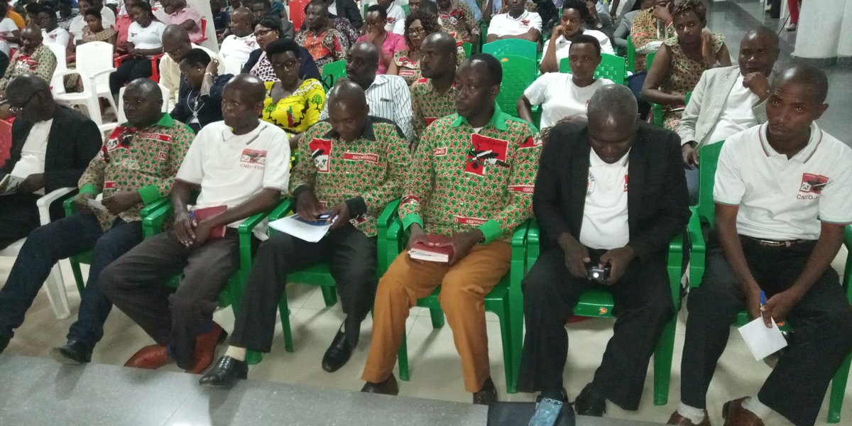 CnddFddBuhumuza's tweet photo. La commune de #Giteranyi a été la première à faire l'enregistrement les coopérative #sangwe de toutes ces collines au sien de l' @api_burundi. Aussi il est la seule commune qui posséder une microfinance ( #Fadeco). #Burundi https://t.co/CoZVBkwExz