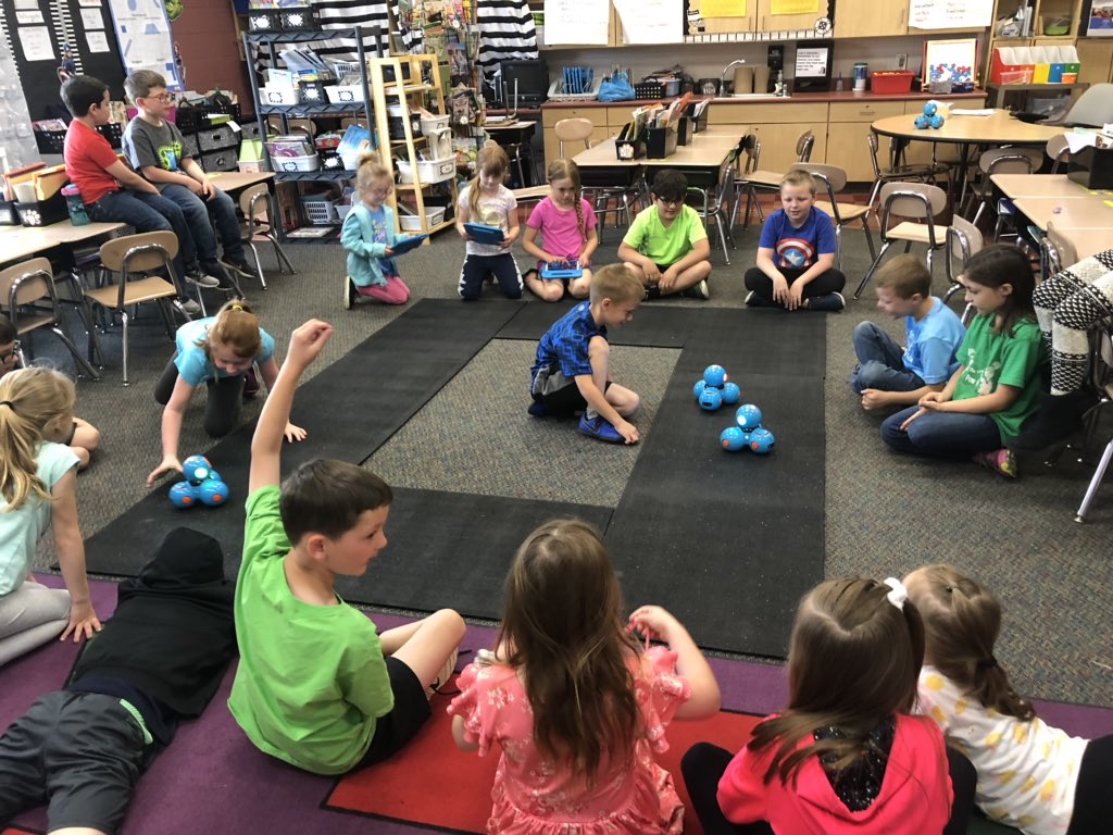 B_Scofinsky's tweet photo. We enjoyed some robot challenges today in between our COSI activities. Our new robot race track was a big hit! https://t.co/uwSKF7Bhr4