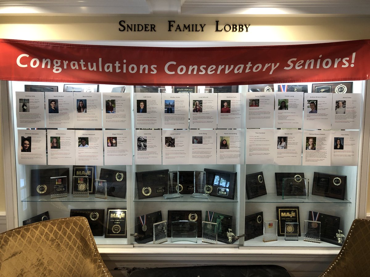 RSConservatory's tweet photo. With a little over 1 week left in the semester 😲 it is with both great pride and sadness we begin to say farewell to our graduating seniors. It has been a joy to watch you grow into remarkable musicians during your time at RSC and we can't wait to see what you accomplish next! https://t.co/kP7Mkededo