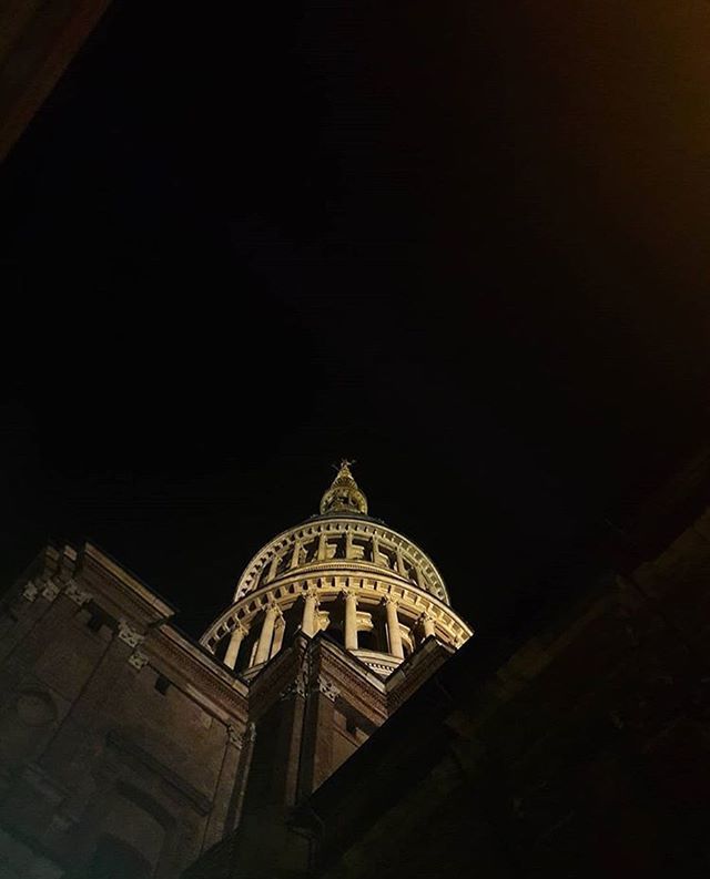 Igers_novara's tweet photo. ___________________________________
#night
Tenera è la notte 😍
.
Grazie @mosconicolephoto per aver condiviso questa stupenda foto
.
Selezione di @emanuelemeschini
•
#igersnovara #igers_novara #novara #igerspiemonte #igersitalia #piemonte #communityf… https://t.co/iege3TMPdA https://t.co/Ood3ImrGSH