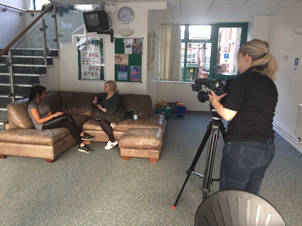 SouthEastWN's tweet photo. Working with the BBC to show how incredible our sport is and the impact it’s had for Refugee and asylum seeking women @WelshNetball @VickiSutton1 @lewis_heth https://t.co/UJDswHk1a6