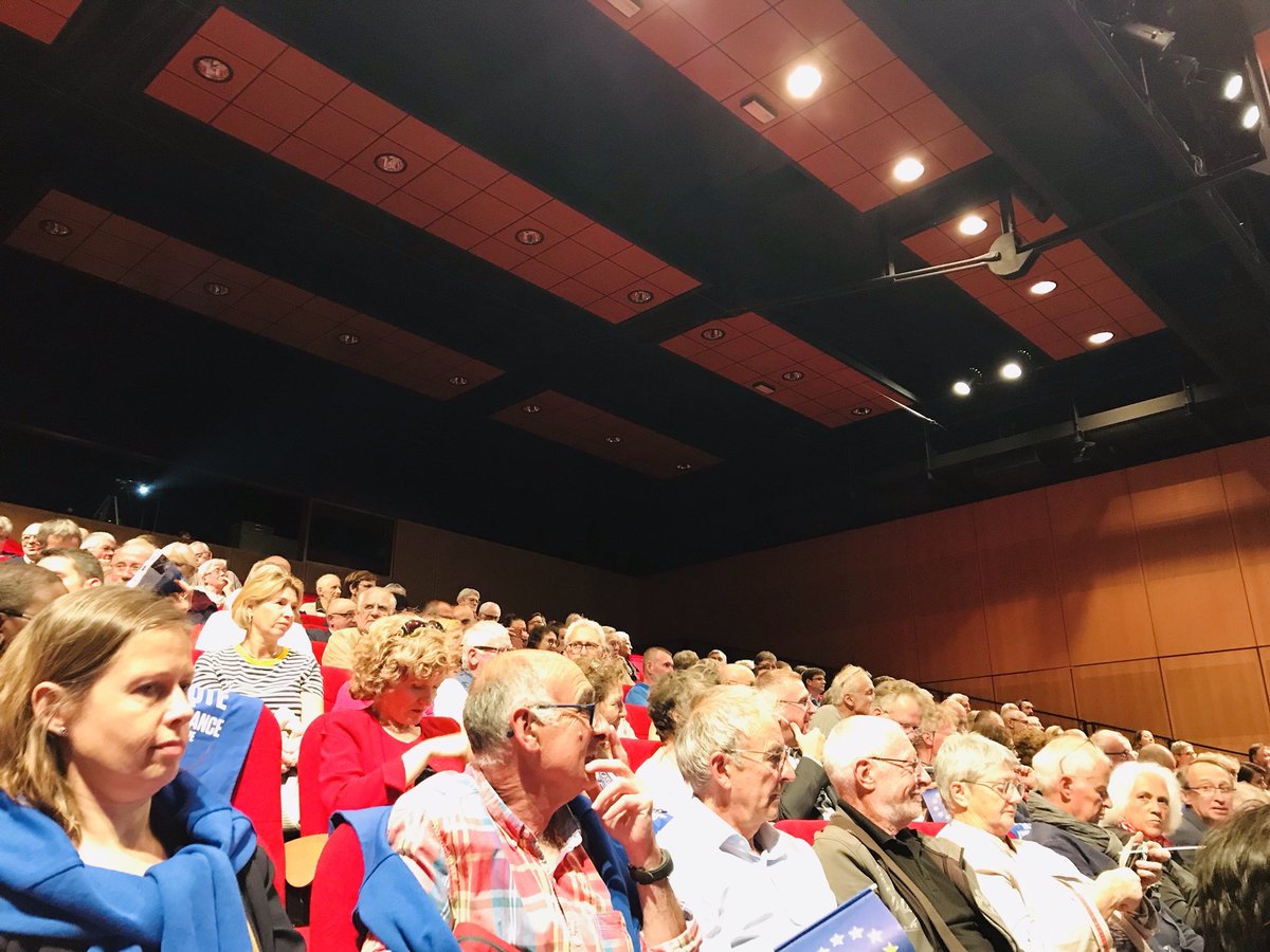 ebothorel's tweet image. Nous y sommes! 
@TristanBrehier qui intervient pour défendre l’Europe écolo.
Et de rappeler que cette élection est un enjeu pour la bretagne ! En 2014 elle n’avait pas placé le FN en tête. C’est notre responsabilité de convaincre partout! 
@Renaissance_UE #bzh  #CôtesDarmor 
 J-4