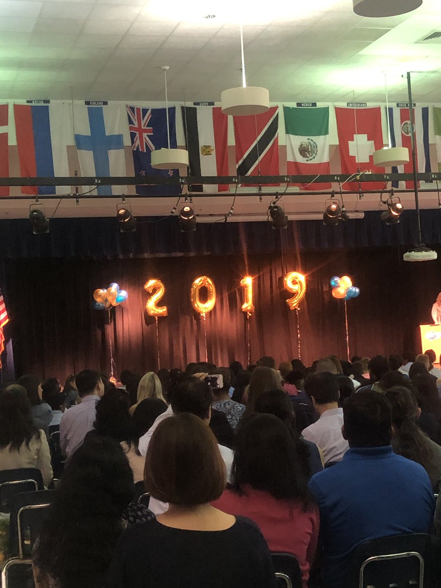housholdmusic's tweet photo. Congratulations 5th grade class of 2019! I’m so happy I got a chance to meet this wonderful group of students! ♥️ @ShakeragElem https://t.co/XMn5BIIWA0