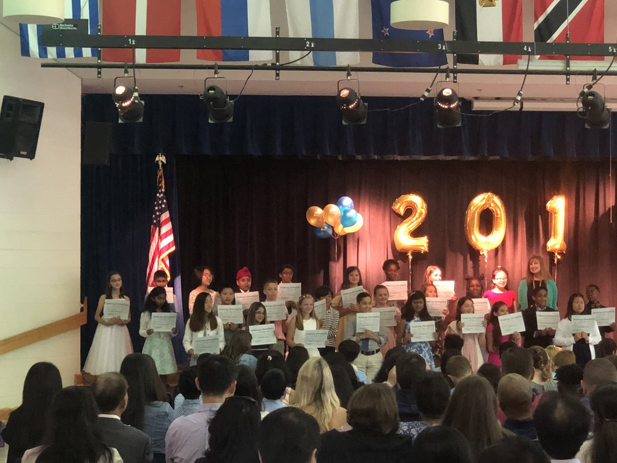 housholdmusic's tweet photo. Congratulations 5th grade class of 2019! I’m so happy I got a chance to meet this wonderful group of students! ♥️ @ShakeragElem https://t.co/XMn5BIIWA0