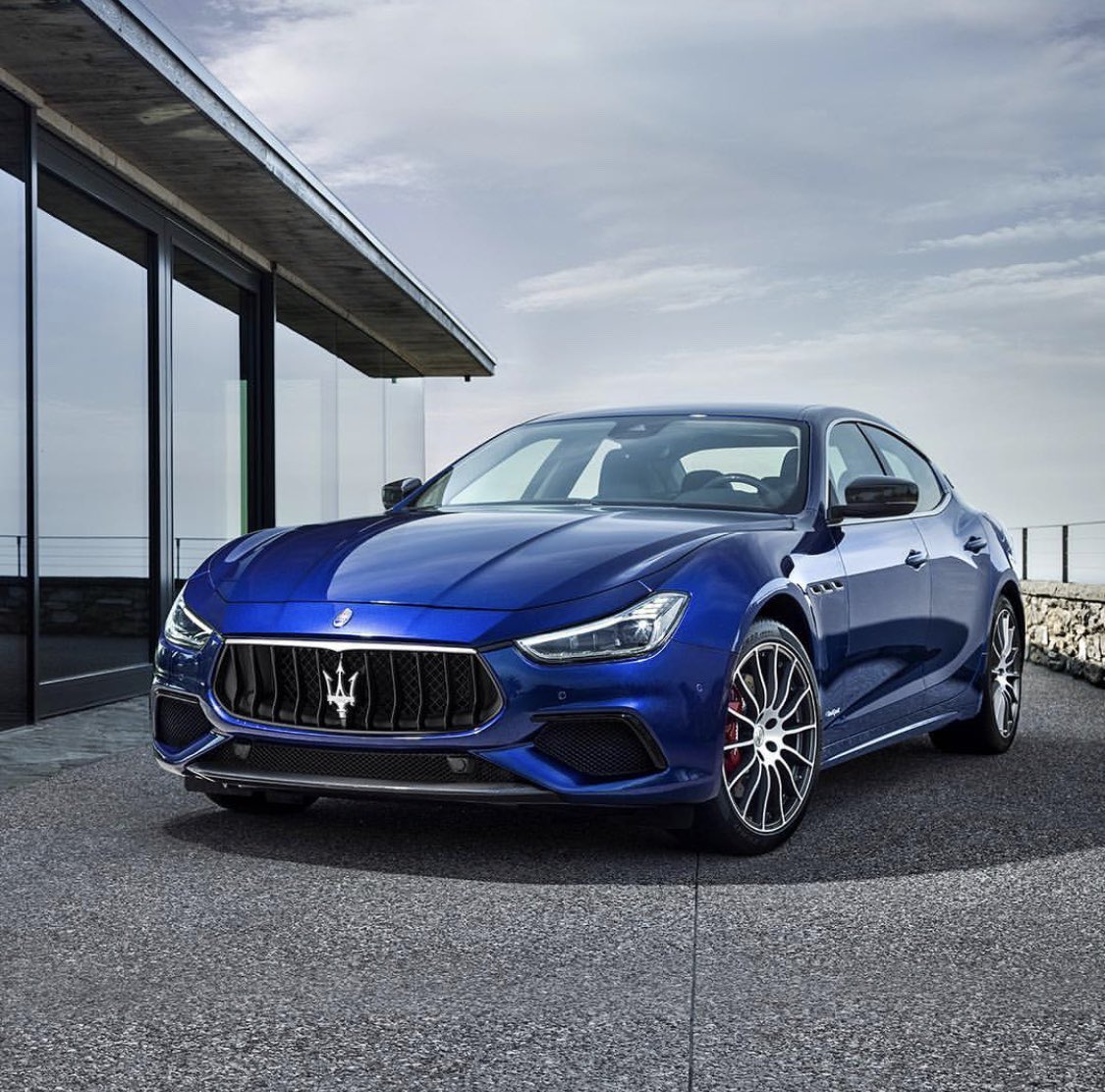 MaseratiofCLE's tweet photo. Seeing it is spectacular. Driving it is sensational. #MaseratiGhibli #Maserati #MaseratiofCleveland https://t.co/mgfpec8Dcr