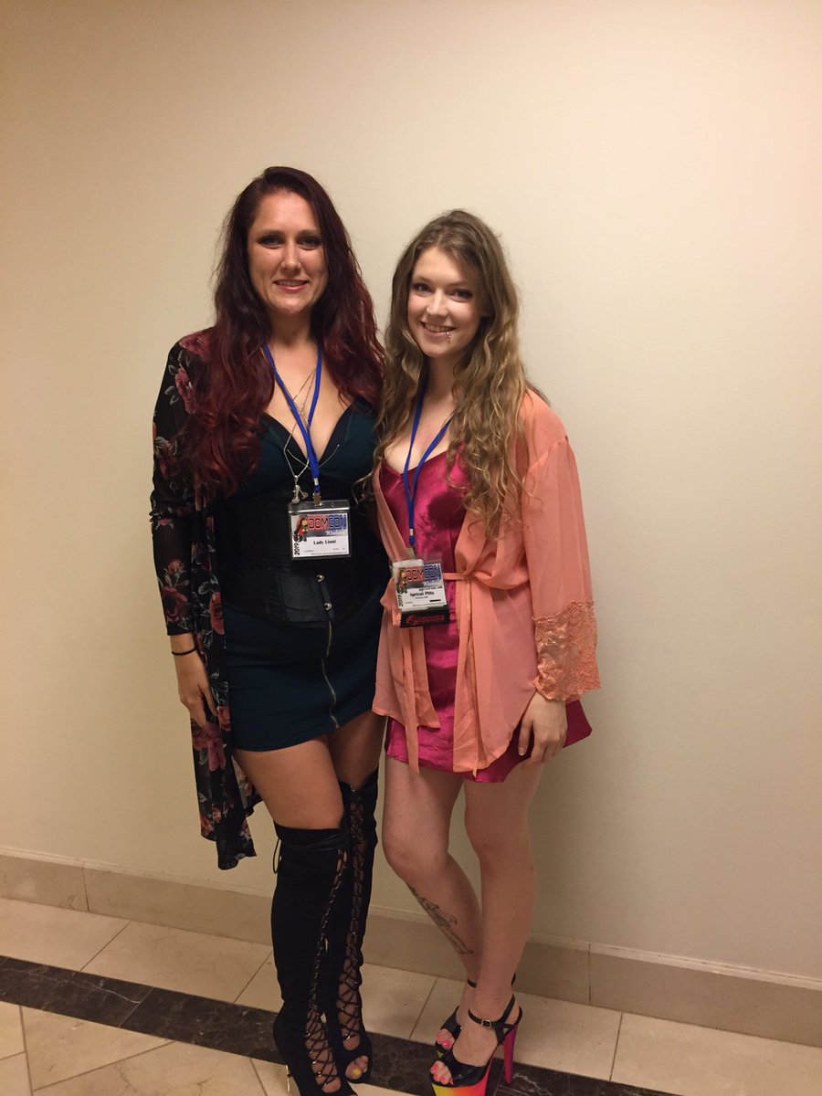 @BondageLand @apricotpitts @Lady_Linni @DomConLA 🤩🤩🤩 #networking #sexworkersunite #cali #LA @DirkHooper