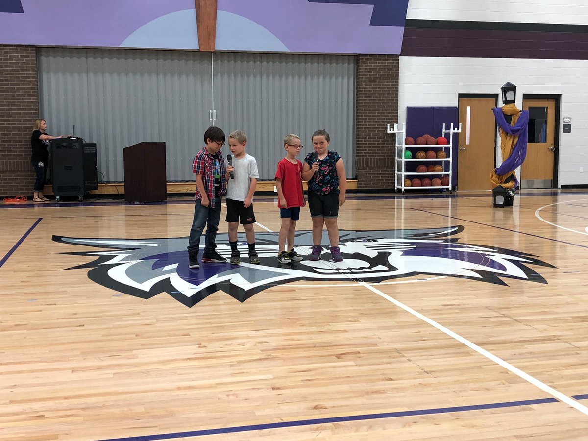 Ieswildcats's tweet photo. 3rd Grade Talent Show! https://t.co/oyZRCz7f8i