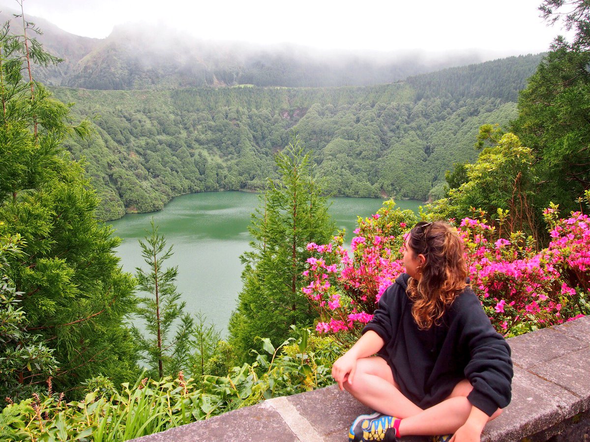 ciracirope's tweet photo. Como tu eres un tambor la vida a ti te va pegar 🌺 AZORES https://t.co/kQU89tTFiN