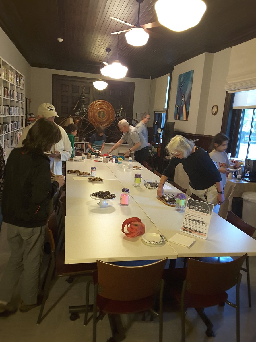 TivoliLibrary's tweet photo. 05/21/19: Some sweet pics from the Second Annual “Chip Off”. 1st place: Susan Plump (carrot chip cookie bars); 2nd place: Theresa Corrigan (fudgey chocolate chip cookies); &amp; 3rd place: Carol Rice (brownies w/chocolate chips). TY to all contestants &amp; voters! #ChocolateChipDay https://t.co/tCQwOe42rQ