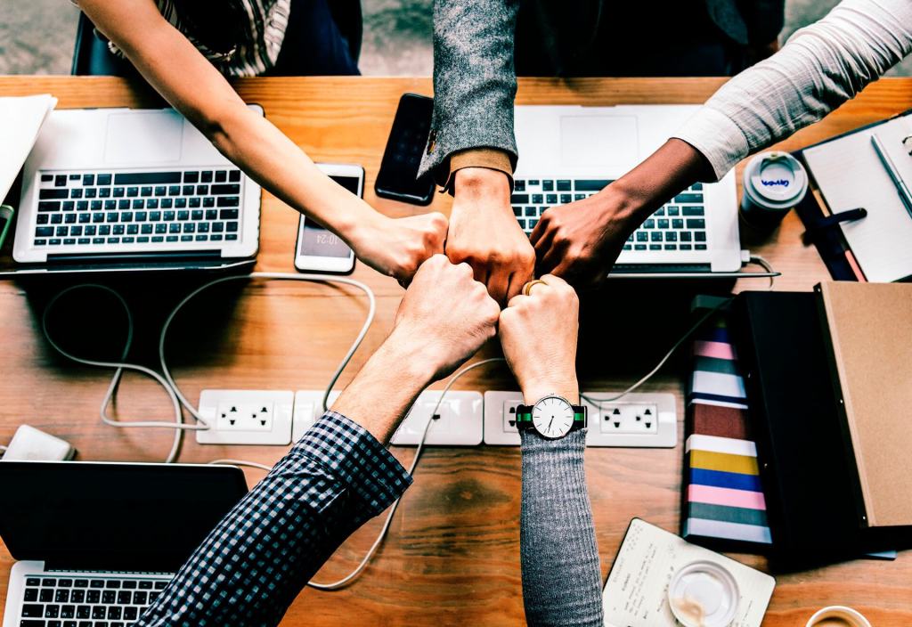 Innovsoft's tweet photo. Aquí te contamos la importancia del soporte técnico para que tu empresa o proyectos sean más exitosos. https://t.co/FgBHvQBVRp https://t.co/07RzKiKhNV