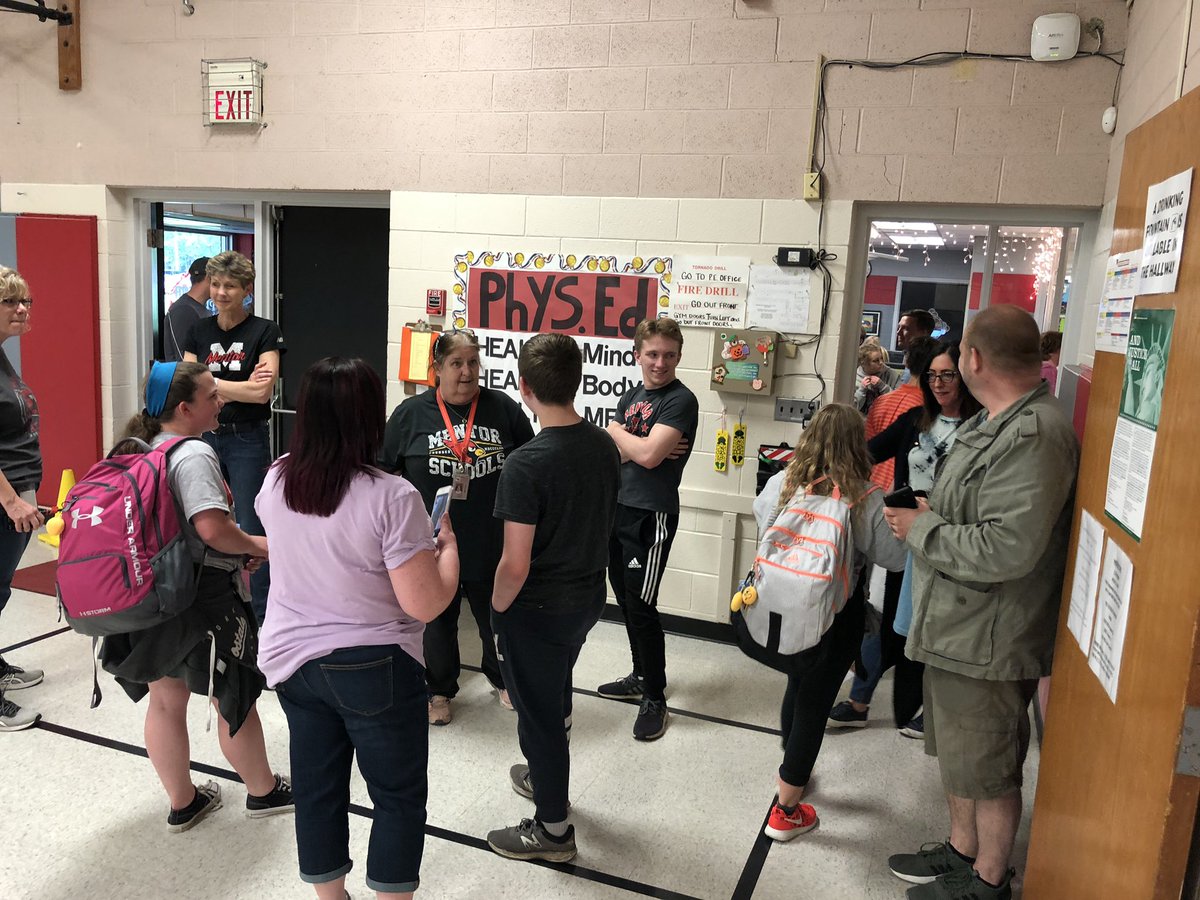 Saying goodbye to 5th grade!! ❤️🥺@MortonPRIDE <a href="/MentorWeCare/">MentorSchools WeCare</a>