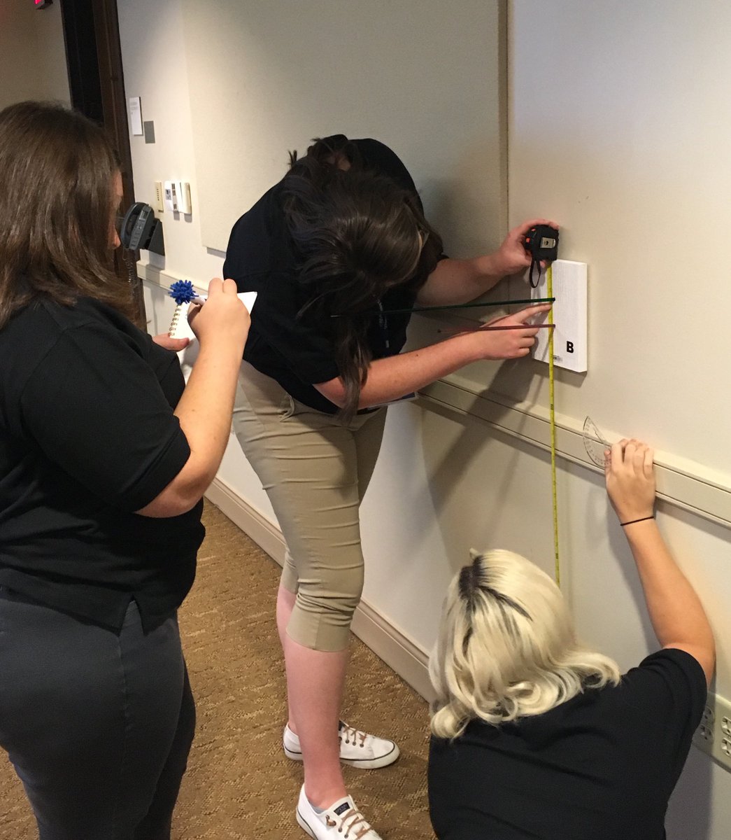 UTeachAlumni's tweet image. Future UTeachers Calculating bullet trajectory with @CarolinaBio #UTeachconf #uteachnation #teachSTEM #IBL