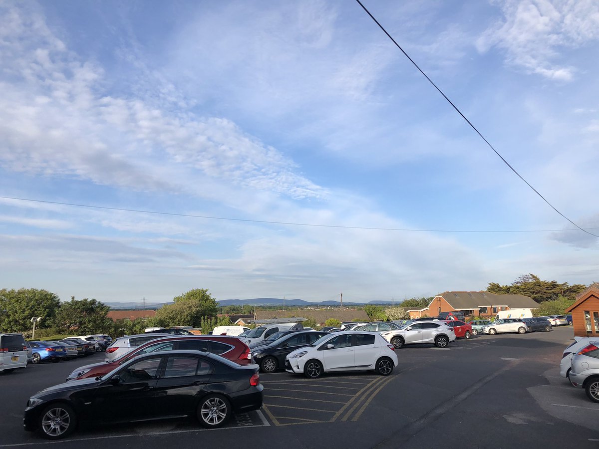 ARichardsonPro's tweet photo. 8pm and the Car Park & Golf Course @BNSGC1904 is still full. Thatโs because the golf course produced by @NSgreenkeepers is so good the members just want to play. #No1Club #BestinArea Come and join us!! https://t.co/Bq18m5uKkq