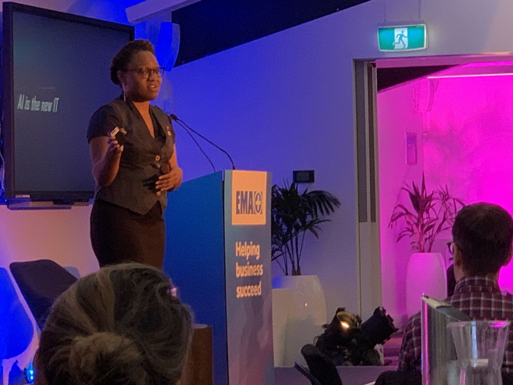 EMA_Nrthn's tweet photo. “Think about your use case of AI not just the technology that delivers it!” Thanks Rashida Hodge from @ibmnz  - start experimenting! #digix19 @EMA_Nrthn https://t.co/xC9GycHoBT