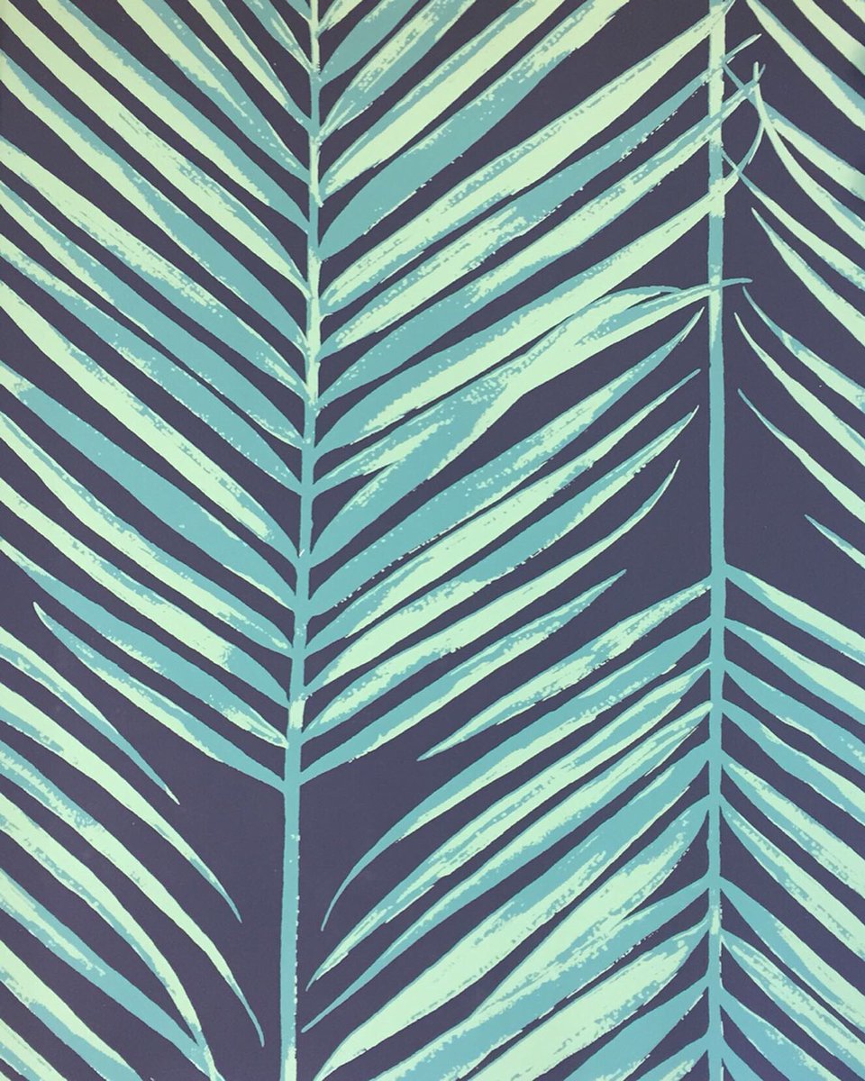 paintersplacebm's tweet photo. Celebrating #wallpaperwednesday with a tropical pattern from one of our newest books, Beach House! https://t.co/PIJ8EChcF1