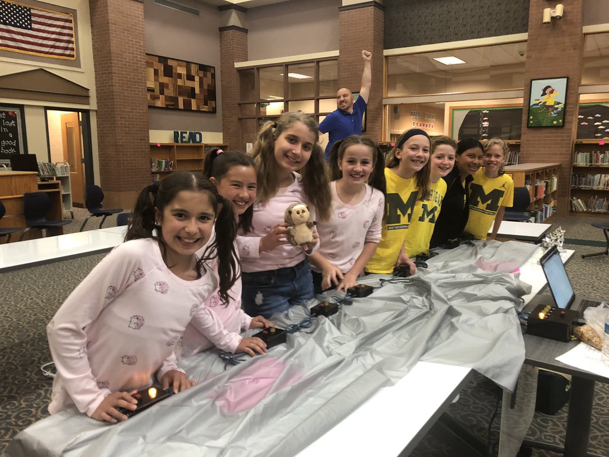 Mrs. Towle tweet media