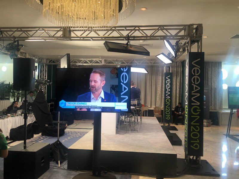 teestarnes's tweet photo. Hoping my disco collar doesn’t hurt my Sports Center chances 🤔 @theCUBE #VeeamON2019 #F2F2C https://t.co/9IM8XJdrqW