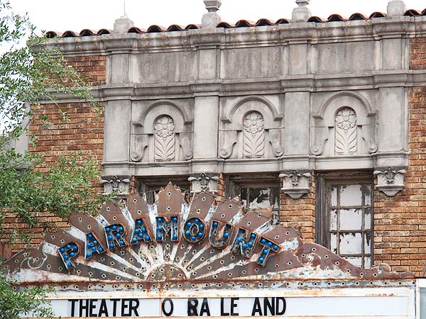 Paramount Theater, Marshall, Texas. #Theaters #Cinema #Downtown #MarshallTX