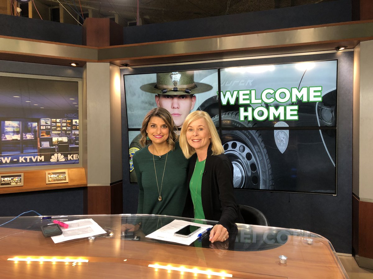 MaritsaGeorgiou's tweet photo. #WearGreenForWade! Live coverage of @MTHwyPatrol Trooper Palmerβs homecoming starts shortly on https://t.co/oKiWmiZu0g #301Strong #mtnews #nbcmontana #WadeStrong #mhp https://t.co/gpGGvKUAQD