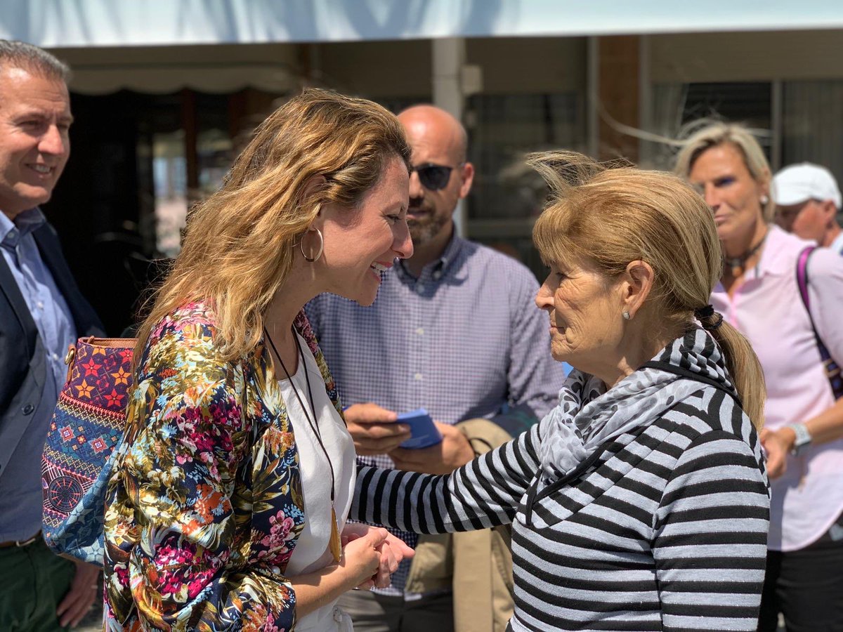 begonacarrasco's tweet photo. 🌊Hoy ha sido un día muy importante en la campaña, hemos pasado el día en el Grao. 

🏃🏼‍♀️ Primero hemos paseado por las 
calles y los comercios del Distrito Marítimo, después nos hemos acercado hasta la Cofradía de Pescadores De San Pedro y nos hemos subido al barco “El Paraíso” https://t.co/1zXem2NqAn