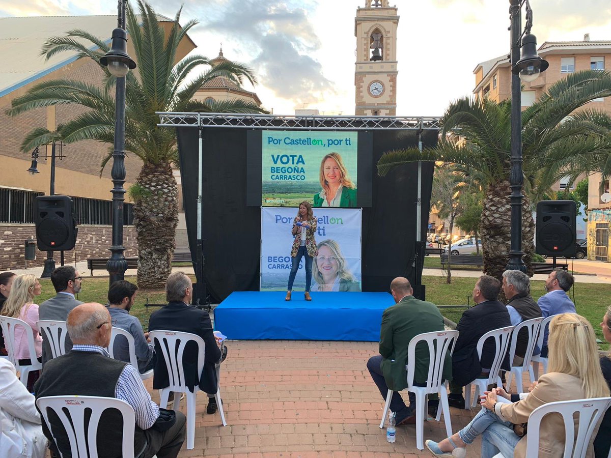 begonacarrasco's tweet photo. 🌊Hoy ha sido un día muy importante en la campaña, hemos pasado el día en el Grao. 

🏃🏼‍♀️ Primero hemos paseado por las 
calles y los comercios del Distrito Marítimo, después nos hemos acercado hasta la Cofradía de Pescadores De San Pedro y nos hemos subido al barco “El Paraíso” https://t.co/1zXem2NqAn