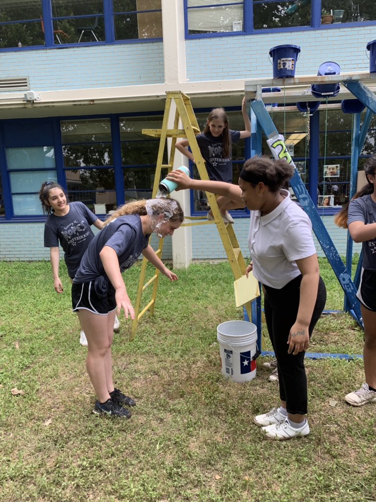 ArsRopes's tweet photo. Sisterhood! STARS! Fun! We had fun doing our ropes course today with the sixth and seventh graders! #pullingtheropesofsisterhood #starsmart #STARS https://t.co/bWjPk7kNQm