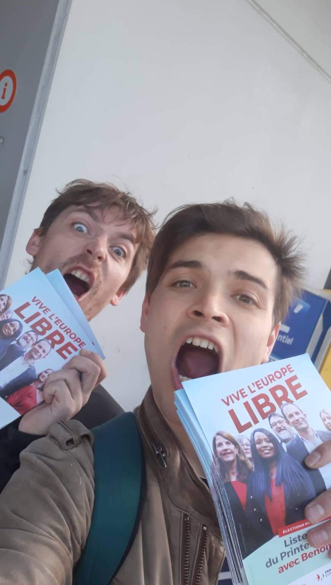 meyer_hugues's tweet photo. Tractage transfrontalier, here we go again ! Au P+R Bouillon a Luxembourg ce soir avec @Diem25_Lux, on lâche rien dans la dernière ligne droite !
#Europeennes2019 #PrintempsEuropéen #hopeisback #ViveLEuropeLibre https://t.co/lLg96QrJ5m