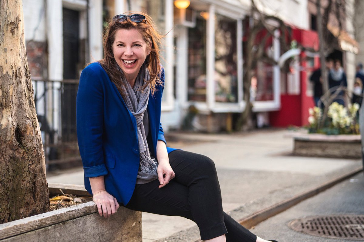 kateo's tweet image. ICYMI any of the news or podcasts I&apos;ve been on lately, some highlights:
- @IBM #thinkLeaders: lnkd.in/dGun5uG
- @HubSpot&apos;s @TheGrowthShow: lnkd.in/ddaCVTN
- Brazil&apos;s @folha (via Google Translate): lnkd.in/dDUsgWz
#TechHumanist
(Photo: @robbiequinnnyc)