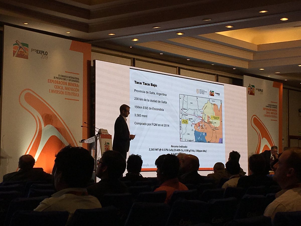 Sebastian Benavides presenting results of his masters thesis on Tajo Tajo Baco at PROEXPLO 2019 in Lima, Peru