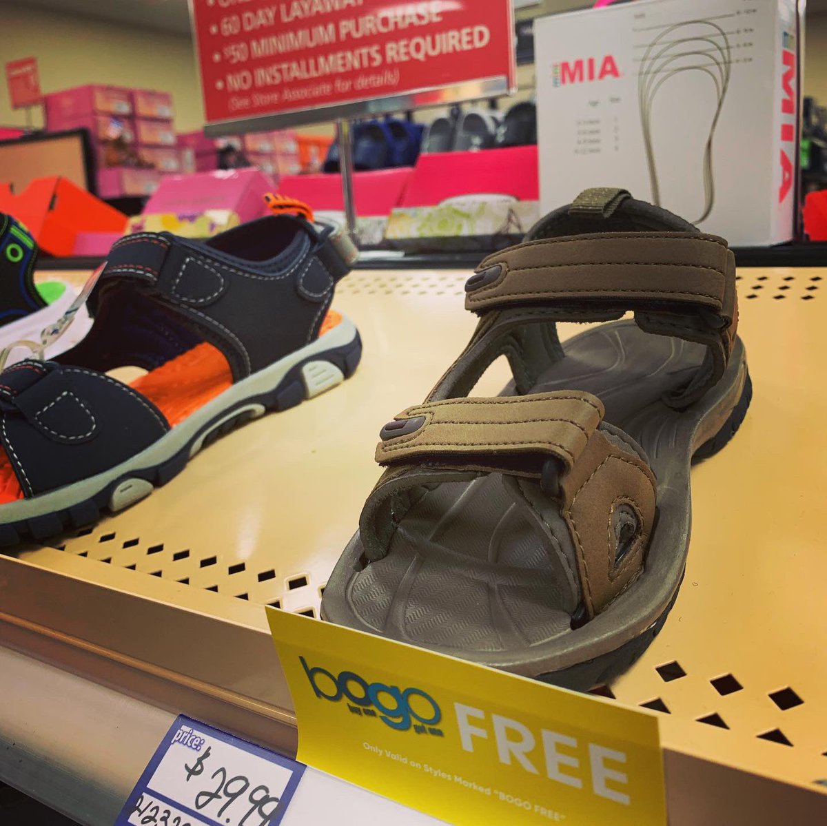 ThreeStarMall's tweet photo. BOGO SANDALS at @ShoeSensation now until Saturday! Sandals for the entire family!!
#McMinnville #mcminnvilletennessee #warrencountytn #Shoes #sandals https://t.co/6ojiDcekdm
