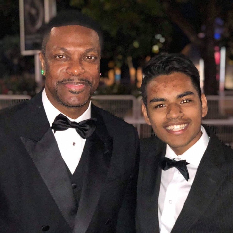creativemindgrp's tweet photo. #TheCreativeMindGroup interns at #Cannes2019, Alonzo and Nicolas, bumped into @christuckerreal and his son on their way to a premiere!
#Cannes
#FestivalDeCannes https://t.co/tsnIUm5imc