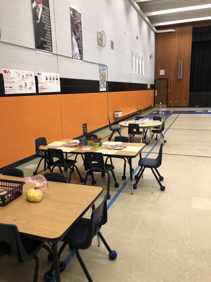 SIBhwdsb's tweet photo. Getting ready to welcome the newest members of the Sir Isaac Brock family to our “Welcome to Kindergarten” evening. So exciting!!!! https://t.co/w4rqneD42r
