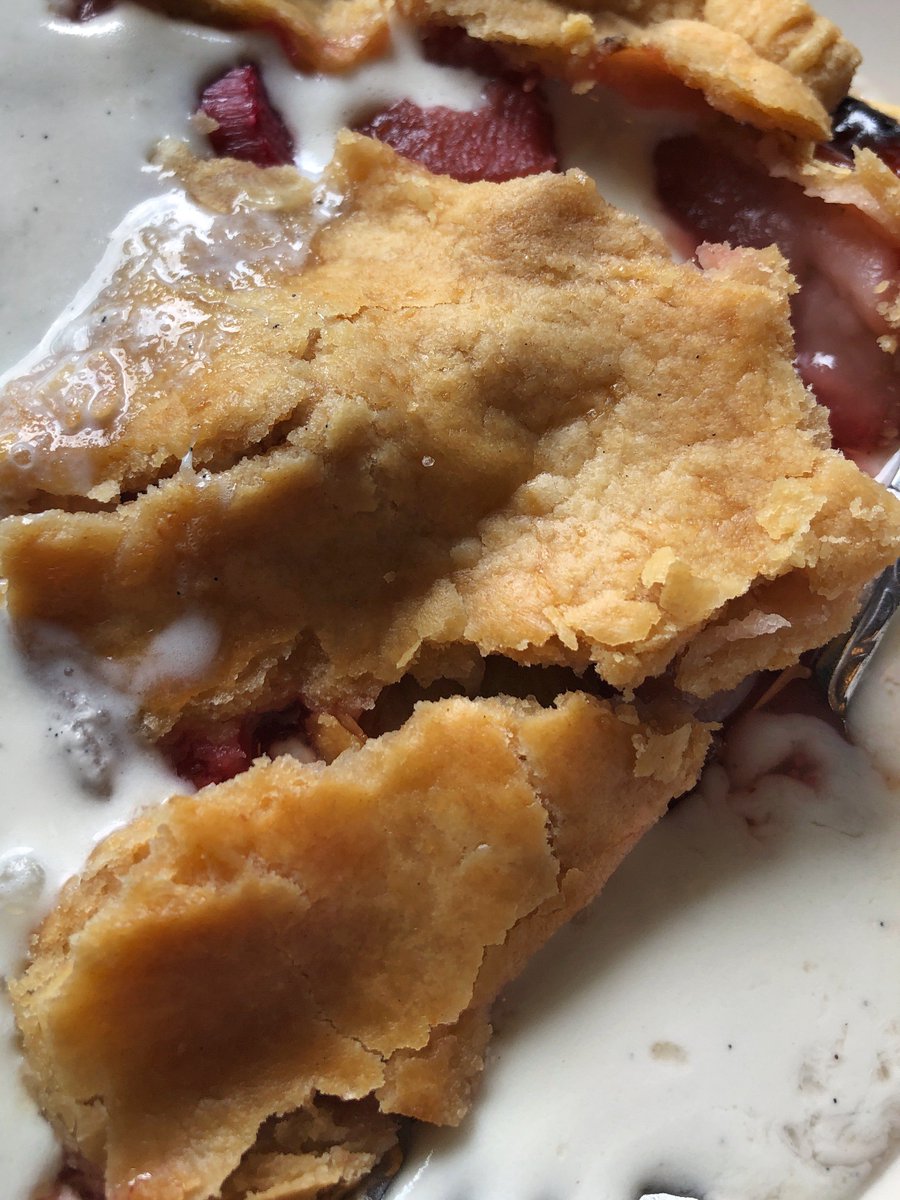 renefabre's tweet photo. Had a great time in old downtown Snohomish yesterday teaching an Instagram marketing class for local real estate pros. Of course we stopped for Pie! #FirstamEDU #FirstamSno #SnohomishPieCo https://t.co/QZAHQohRPb